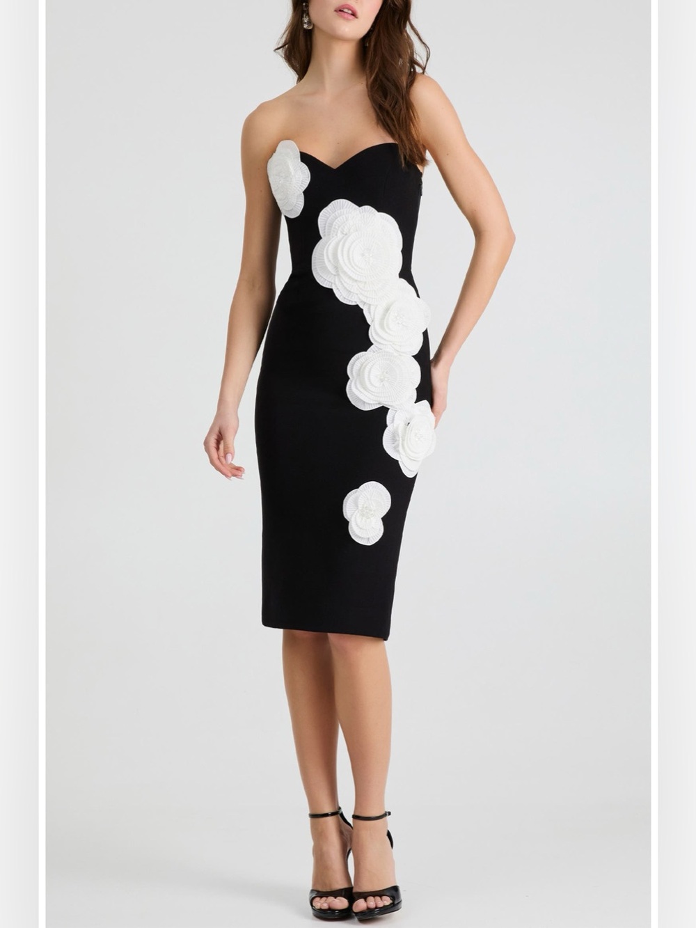 HELSI Kaia Floral Appliqué Strapless Dress In Black Off White Size XL - Picture 3 of 12